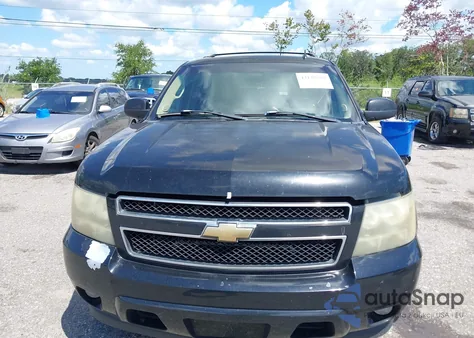 2008 Chevrolet Tahoe Lt z USA, uszkodzony, nr VIN 1GNFC13038R109800